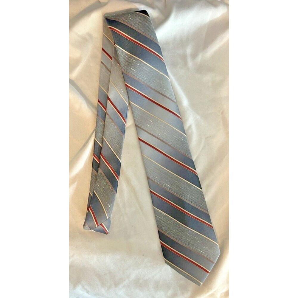 Vintage Avanti California Red, White, Blue Stipe Men’s Tie Polyester and Silk